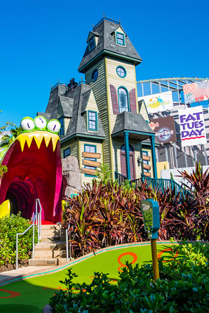 Universal Orlando Annual Passholder exclusive benefits display