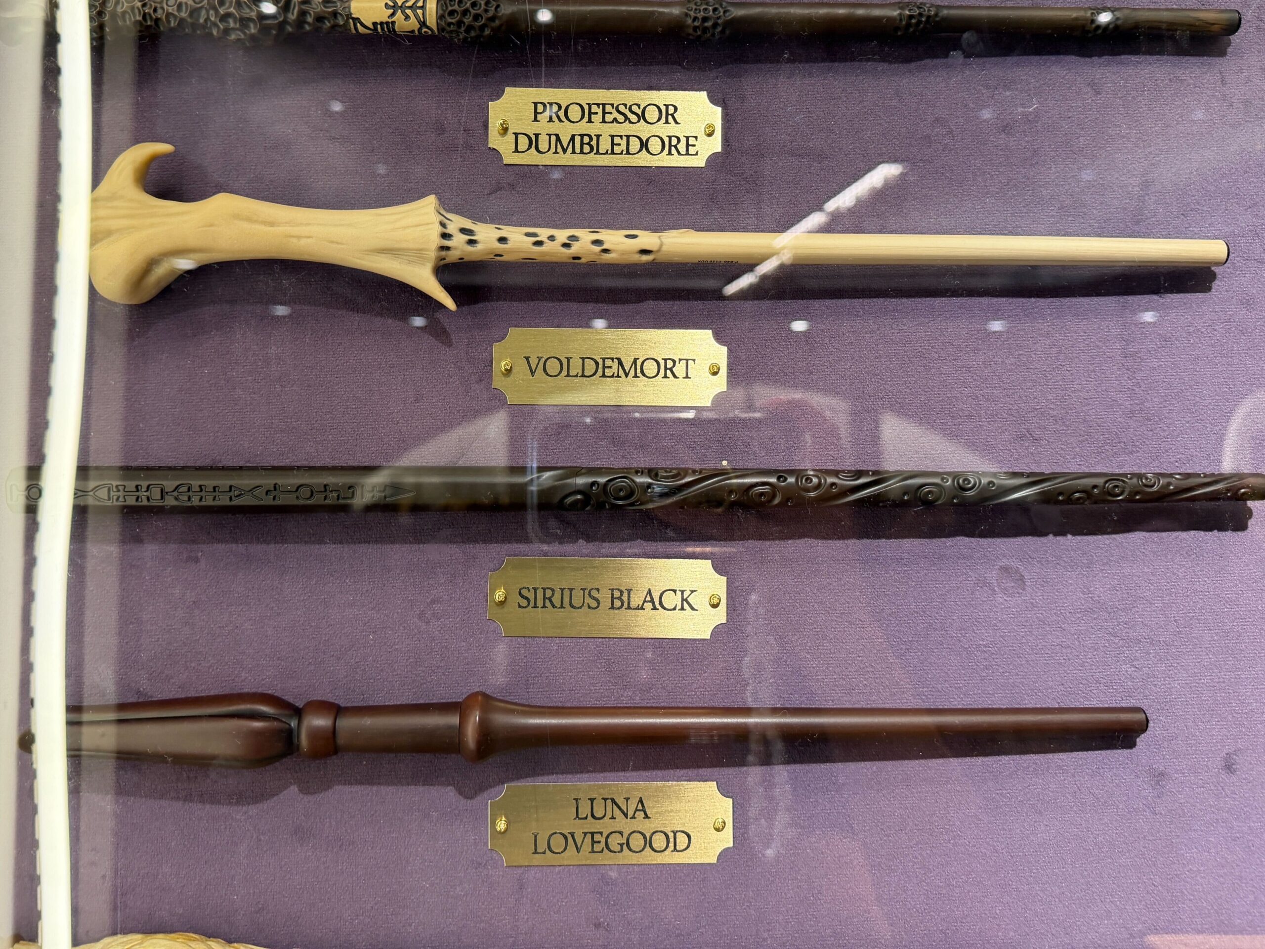 Voldemort, Sirius Black, & Luna Lovegood Second Generation Wands Arrive at Unive